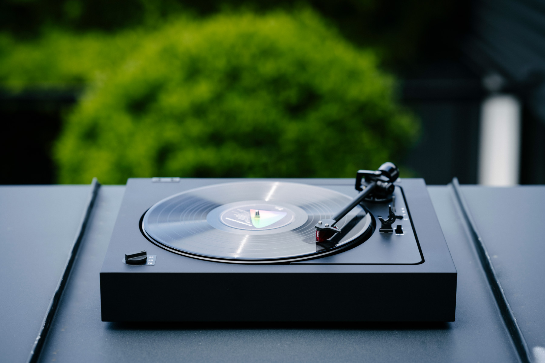 картинка Проигрыватель винила Pro-Ject A2 (2M Red) от магазина Одежда+