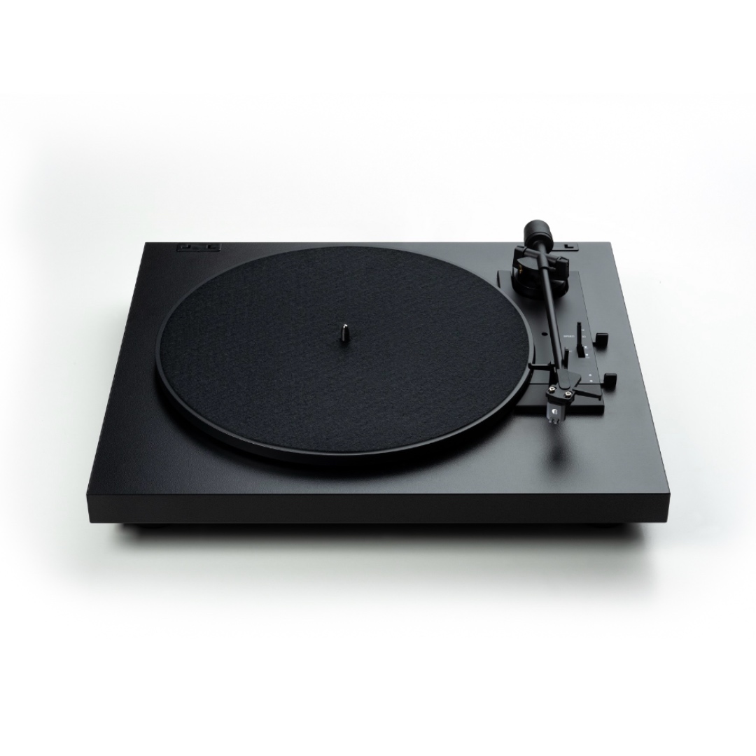 картинка Проигрыватель винила Pro-Ject A1.2 от магазина Одежда+