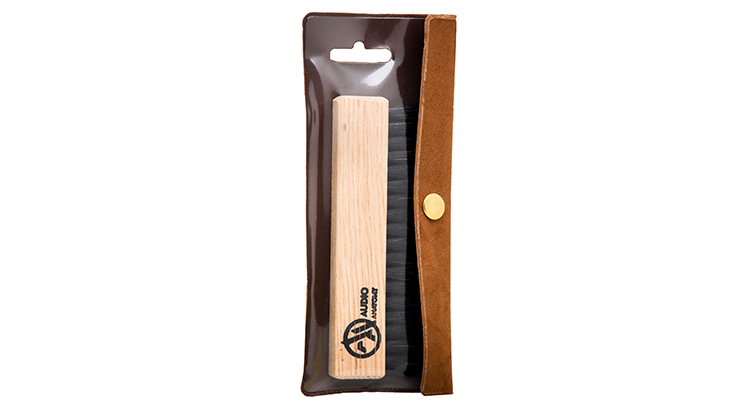 картинка Щетка для чистки пластинок Audio Anatomy Oak Wood Brush — Deluxe от магазина Одежда+