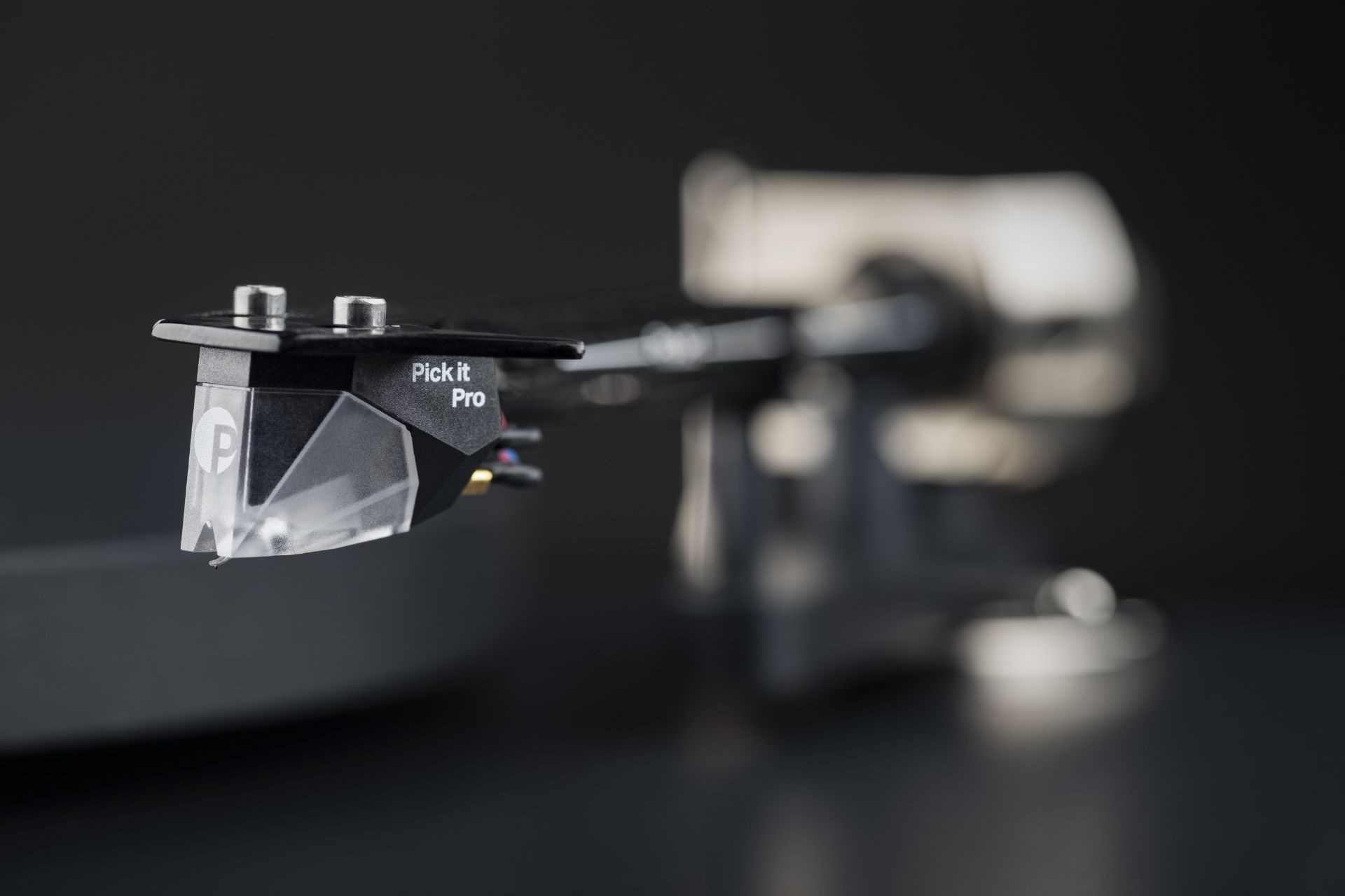 картинка Проигрыватель винила Pro-Ject Debut PRO (Pick it PRO) от магазина Одежда+