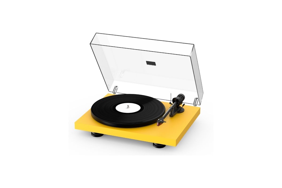 картинка Проигрыватель винила Pro-Ject Debut Carbon EVO (2M Red) от магазина Одежда+