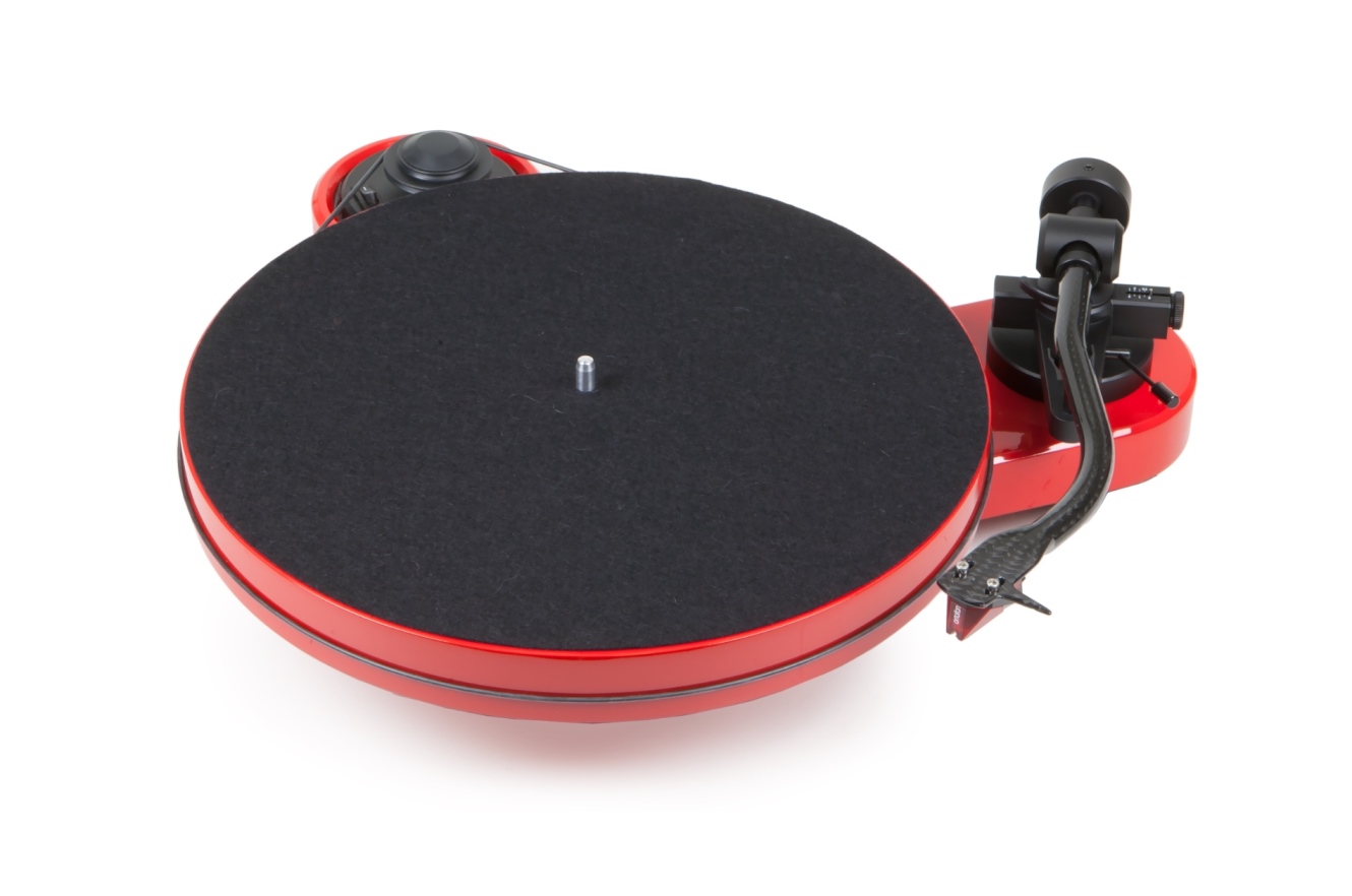 картинка Проигрыватель винила Pro-Ject RPM 1 Carbon (DC) от магазина Одежда+