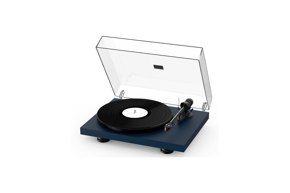 картинка Проигрыватель винила Pro-Ject Debut Carbon EVO (2M Red) от магазина Одежда+