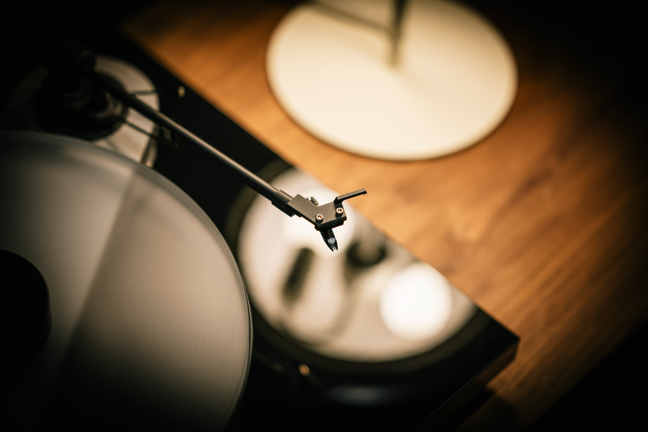 картинка Проигрыватель винила Pro-Ject Elemental Phono USB SilverBlack - FINAL EDITION от магазина Одежда+