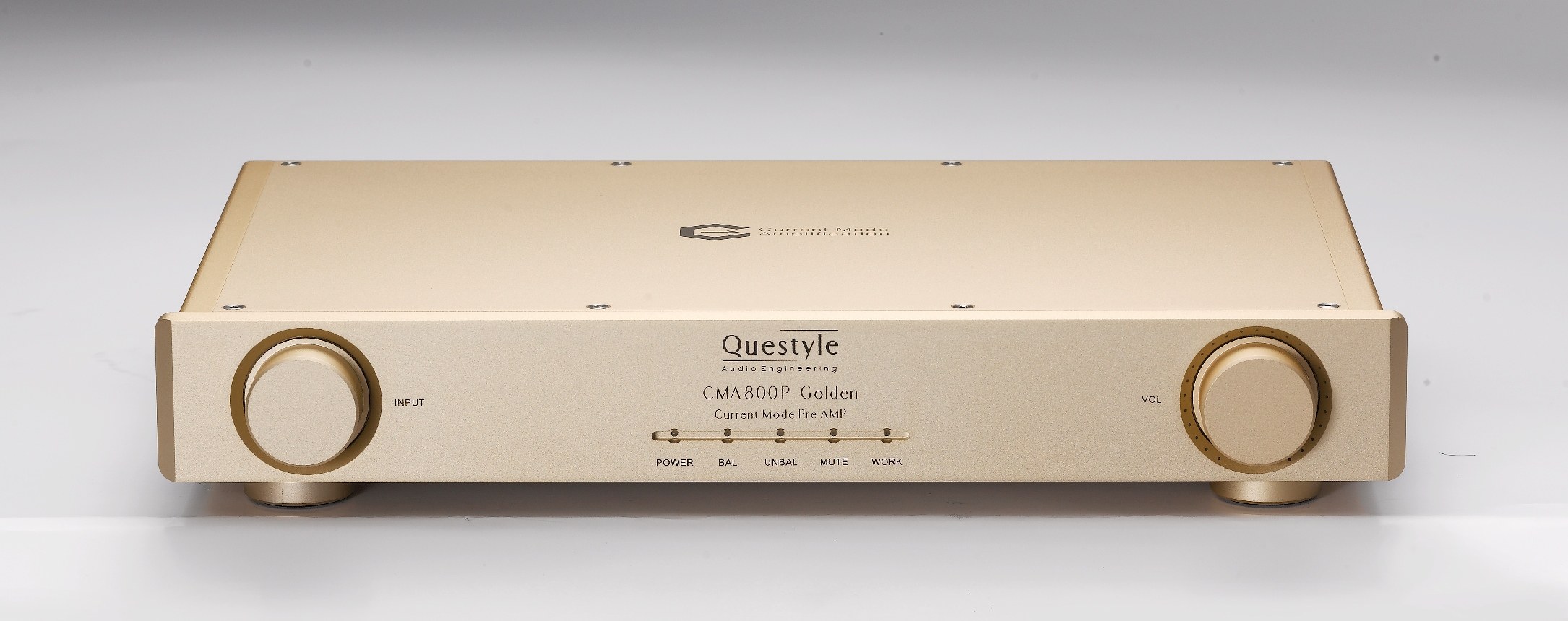 картинка Предусилитель для наушников Questyle CMA 800P Gold от магазина Одежда+